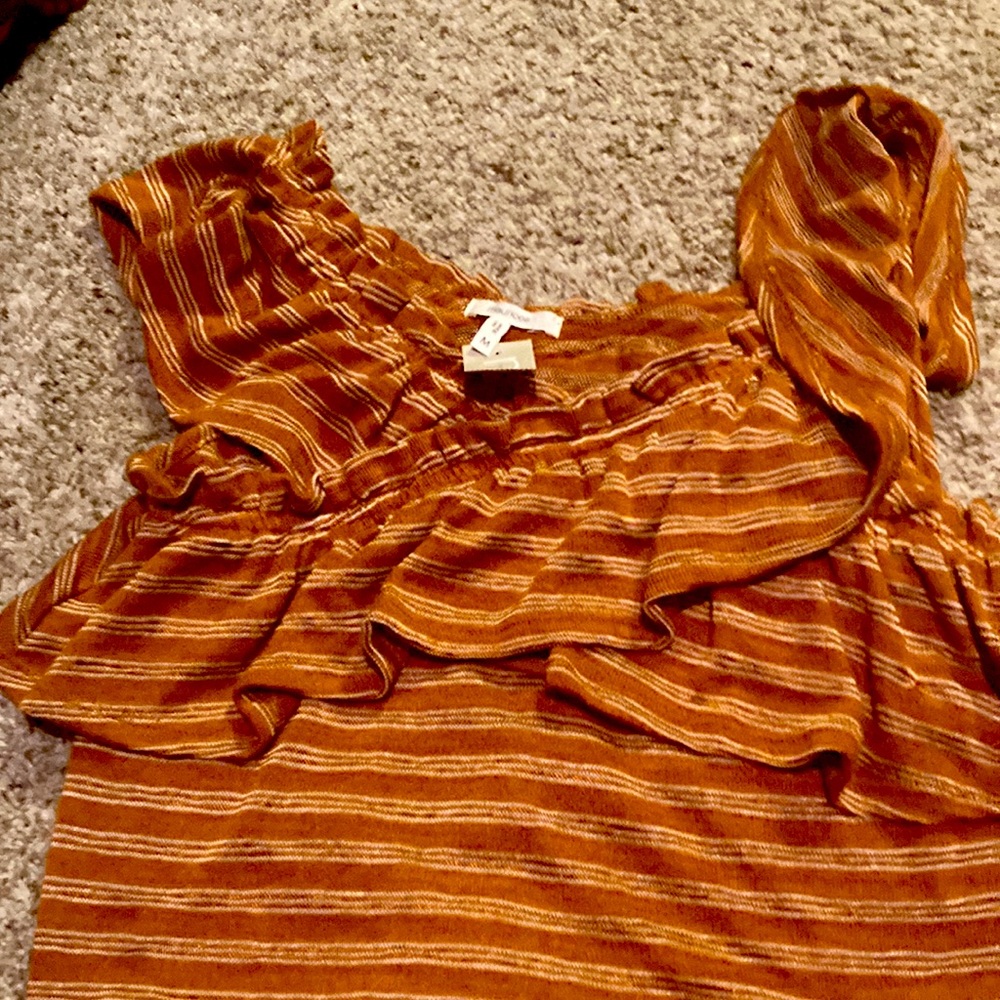 Maurice’s Ruffled top